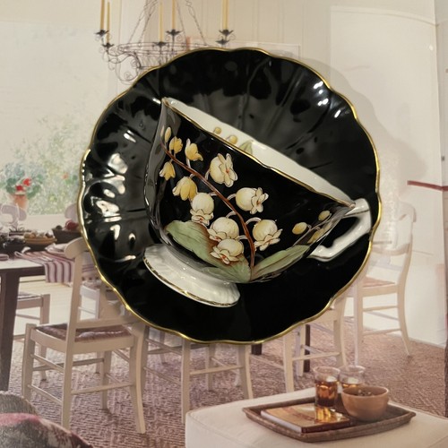 Vintage Aynsley Lily of the Valley Embossed Hand Painted Black Tea Cup & Saucer - Picture 4 of 15