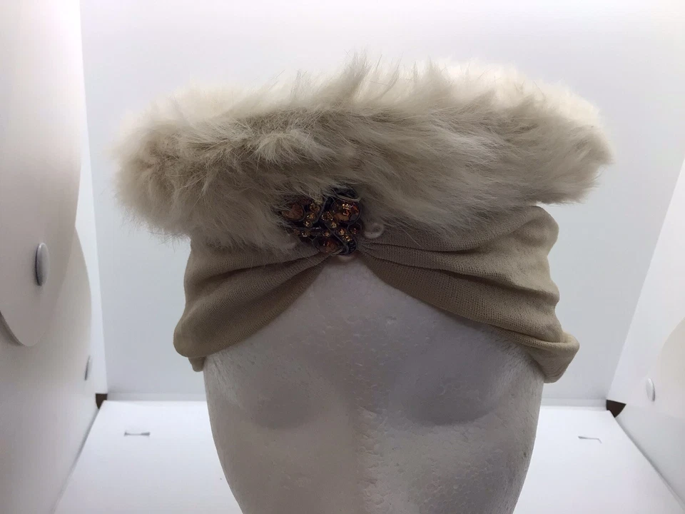 SOMBRERO VINTAGE AJUSTADO ALDENAIRE Beige-TELA PELUDA PEDRERÍA Mujer Dama Sombrerería Foto 3 de 4