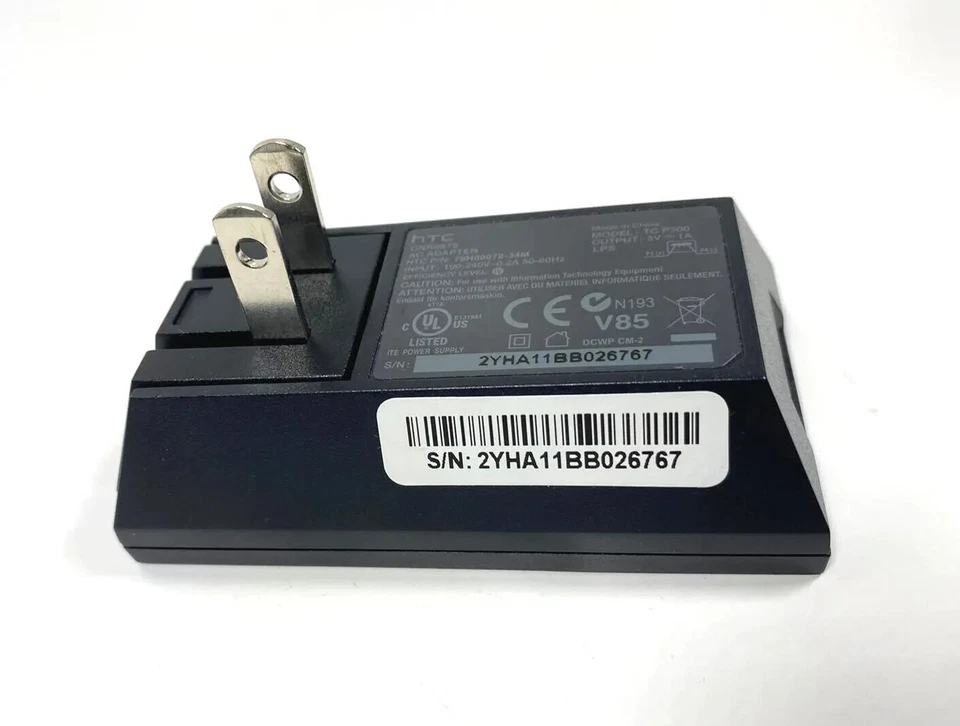 NUEVO Adaptador Cargador de Pared Original HTC TCP300 con Puntas Plegables para Dispositivos Móviles Foto 4 de 4