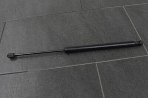 VW Tiguan 5N Gasdruckfeder hinten 5N0827550D Druckfeder Feder Heckklappe 156 km