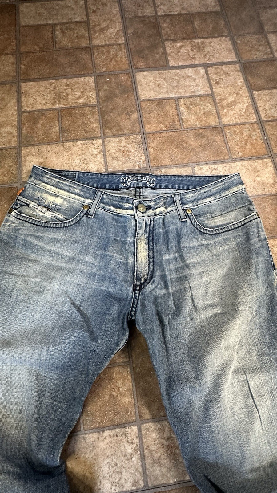 Picture 3 of 16