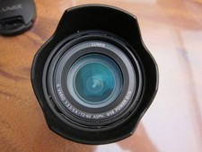 Panasonic Lumix G Vario 12-60mm f/3,5-5,6 ASPH Power O.I.S. M4/3 état neuf