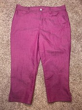 Chico's Perfect Stretch Girlfriend Slim Leg Capri Pants Crop SIZE 2 Maroon