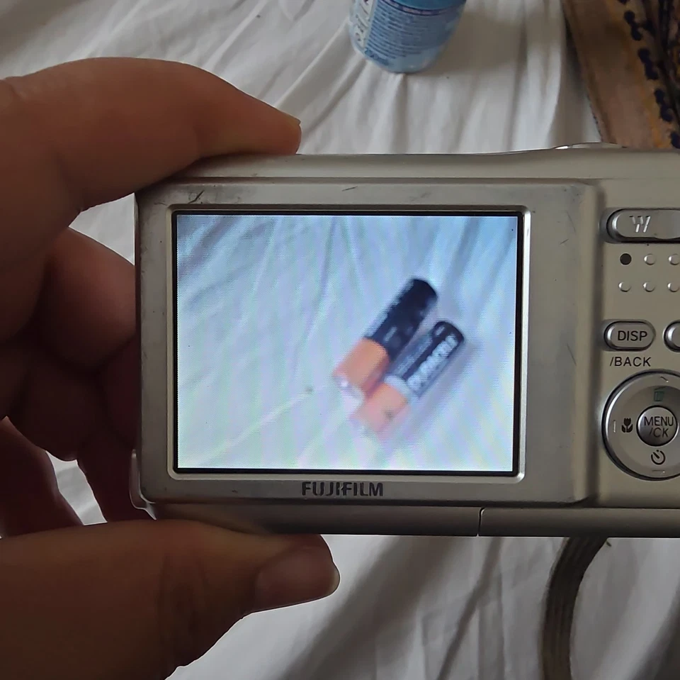 Fujifilm FinePix A850, photo 3 of 4