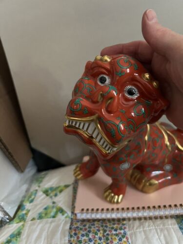 Herend Porcelain Foo Dog Figurine part of the Red Dynasty Collection - Picture 2 of 21