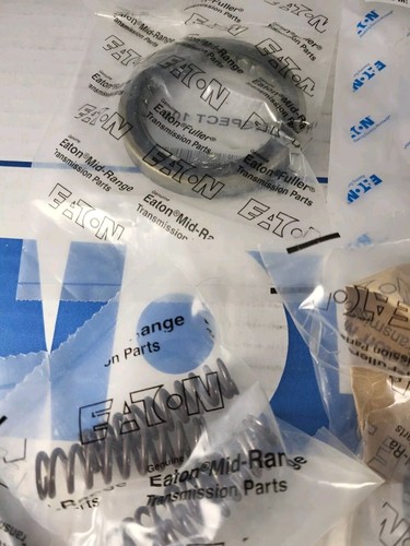 K-2130 Eaton Fuller Basic Rebuild Kit FS-7206 - 第 13/17 張圖片