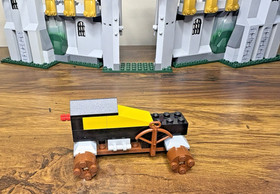 LEGO Castle: Battle at the Pass (8813) - Incomplete