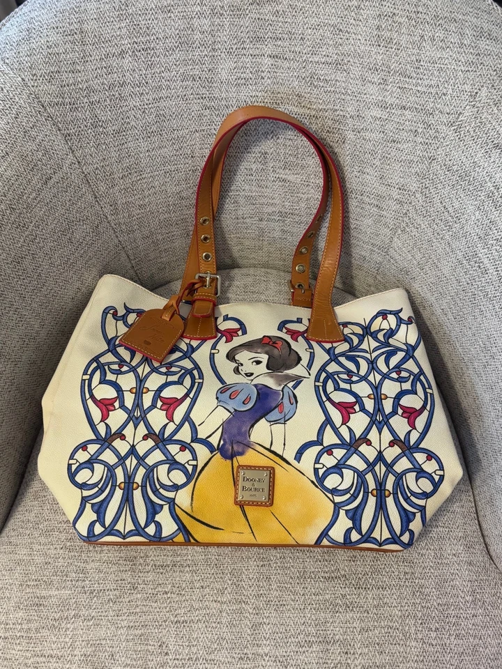 Bolso grande Disney Dooney And Bourke Blancanieves Foto 2 de 4