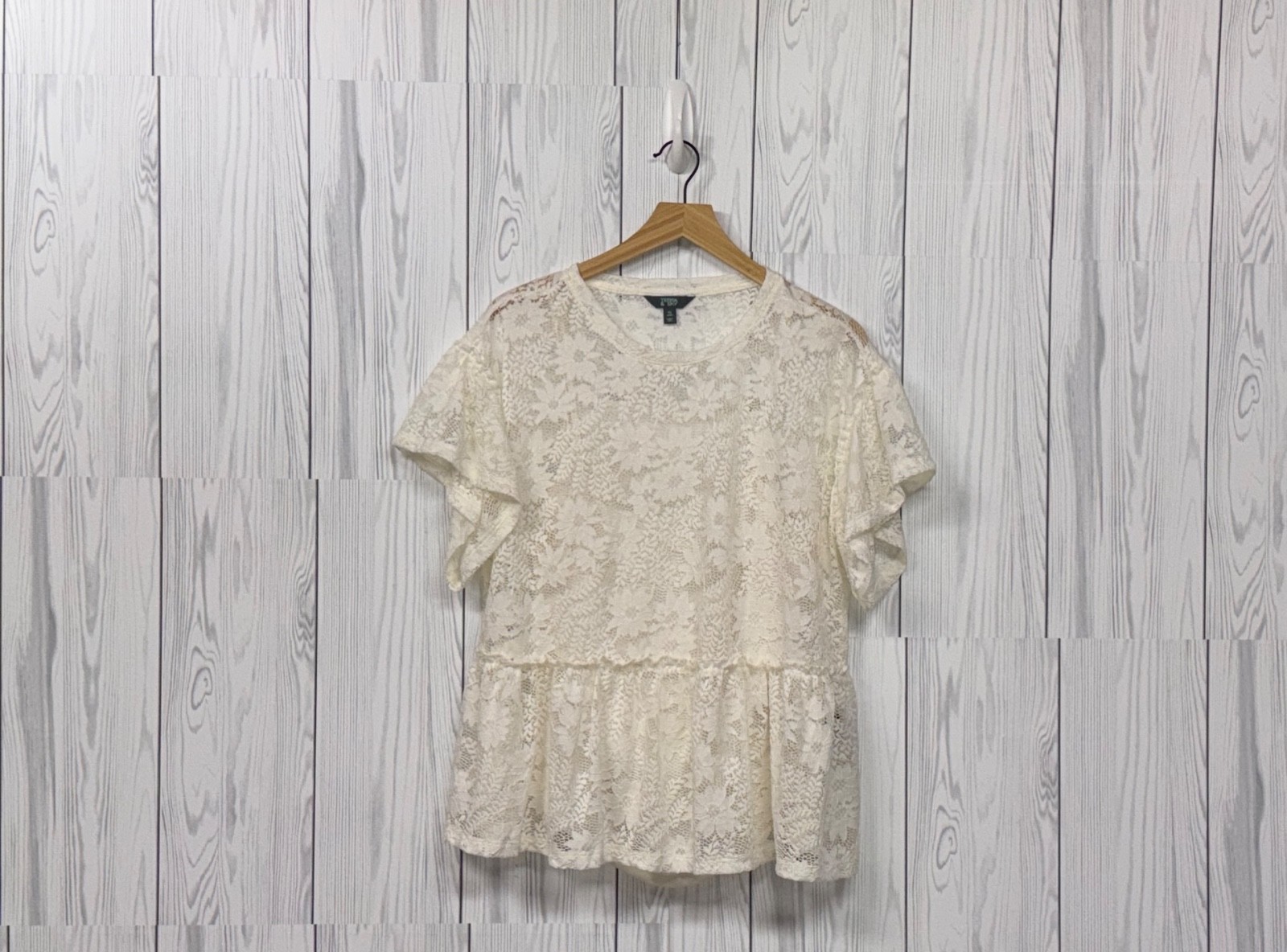 Terra & Sky blouse womens size 0x short sleeve white floral patterned top