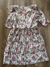 Vtg 80's Floral Dress M/L Cottage Core Modest Pleated USA California Looks E4
