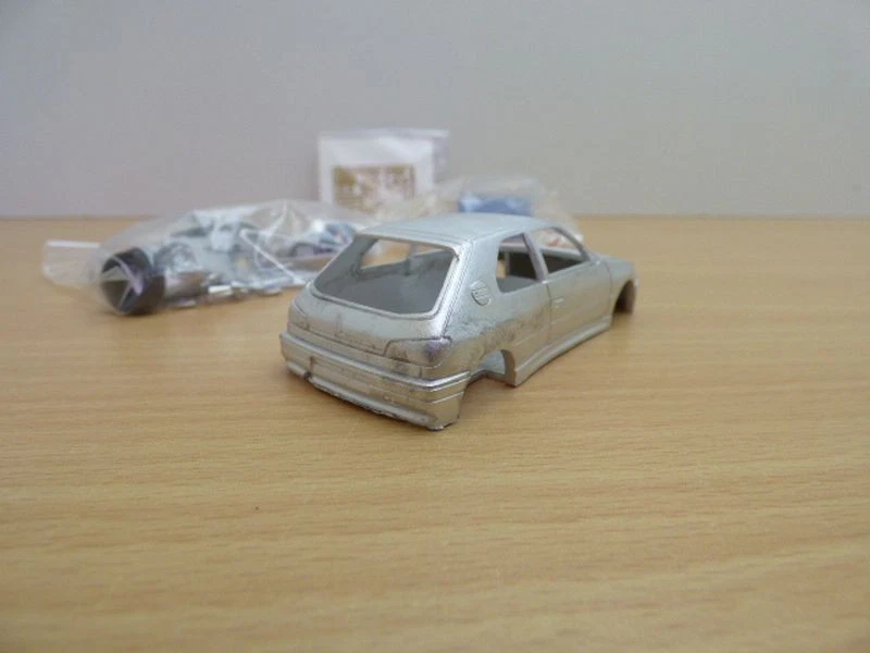 Kit à monter PEUGEOT 306 phase 1 GrpA 1/43 - Immagine 2 di 4