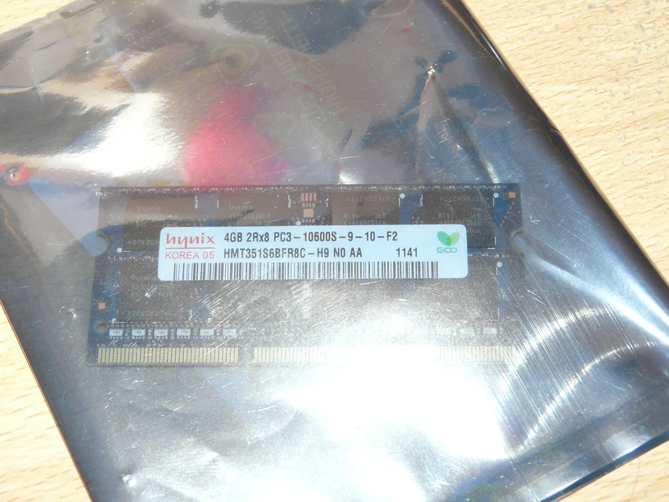 Brandneu Dell Hynix HMT351S6CFR8C-H9 4GB DDR3 PC3-10600S 1333MHz X830D 0X830D