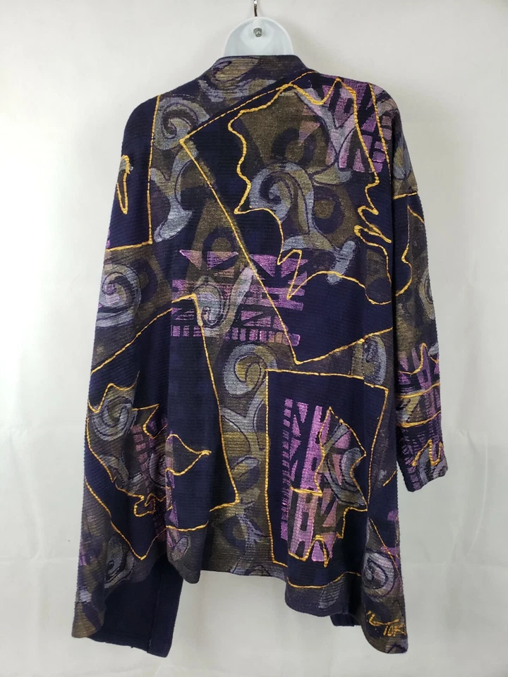 Jaqueta de algodão assinada VC Torias vintage O/S roxa com nervuras arte para usar pintada à mão - Imagem 3 de 4