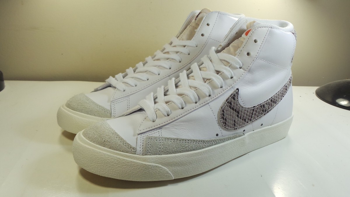 nike blazer low snakeskin