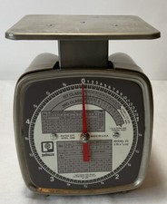 Vintage Pelouze 5 LB. Postal Scale Model Z-5 Made in USA 1998 4.25โ X 3.25 Pla