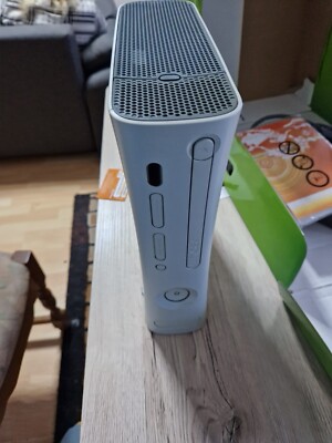 Microsoft Xbox 360 Arcade 256MB Weiß Spielekonsole (XGX-00023)