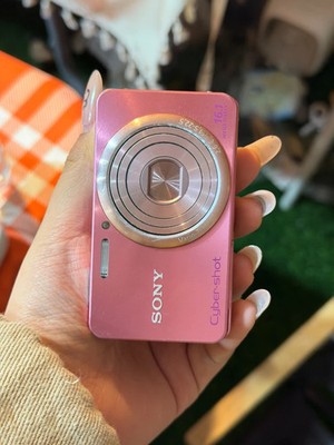 SONY Cyber-shot DSC-W570 16.1 MP Digital Camera 5x Optical Zoom English Tested
