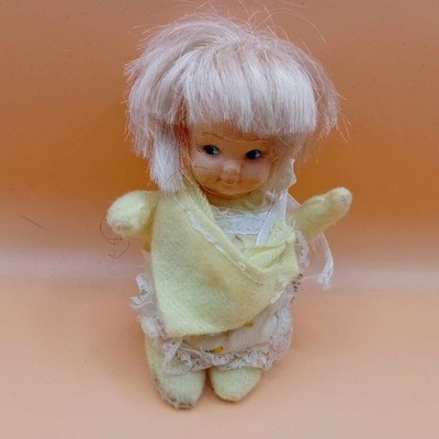 Ultra seltene Vintage Uneeda Puppe aus den 70er Jahren - tolles nostalgisches Weihnachtsgeschenk