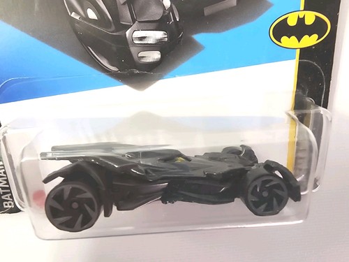Lot Of 10 Hot Wheels Batman & Robin Black Batmobiles 2/250 - Picture 9 of 22