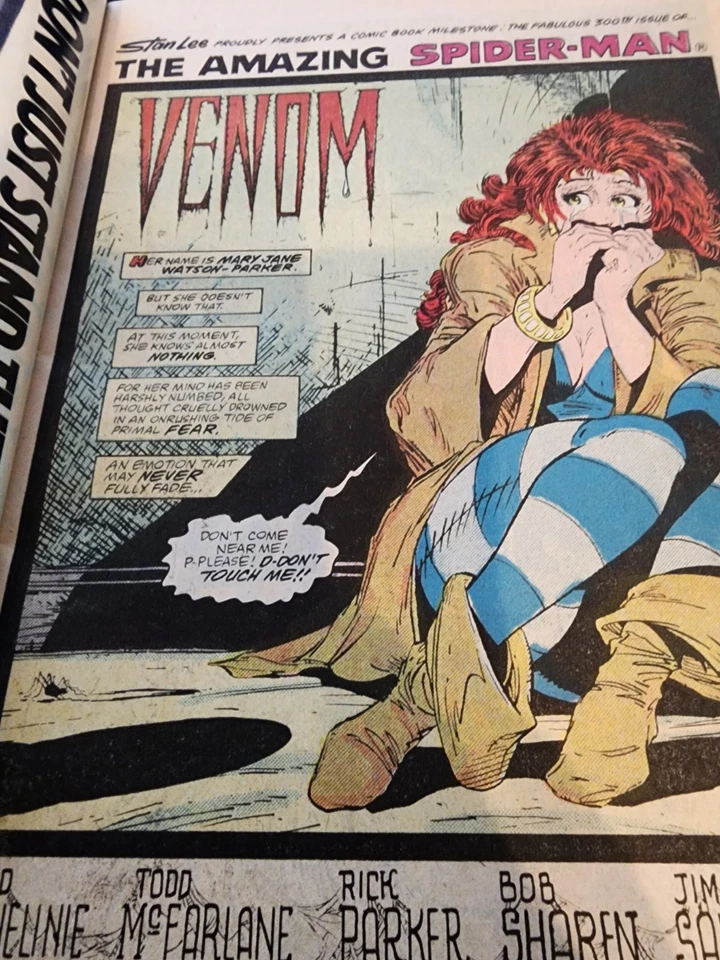 AMAZING SPIDER-MAN #300 MCFARLANE CLASSIC FIST APP VENOM VF AREA 1988 KEY ISSUE - Image 3 of 3
