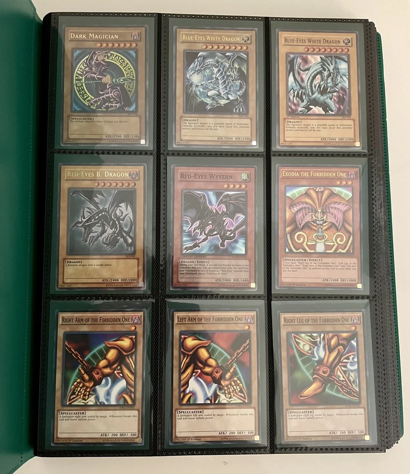 Yugioh Vintage 17 Foil/300 Card Binder Lot Dark Magician Blue-Eyes Red-Eyes - Image 2 of 4