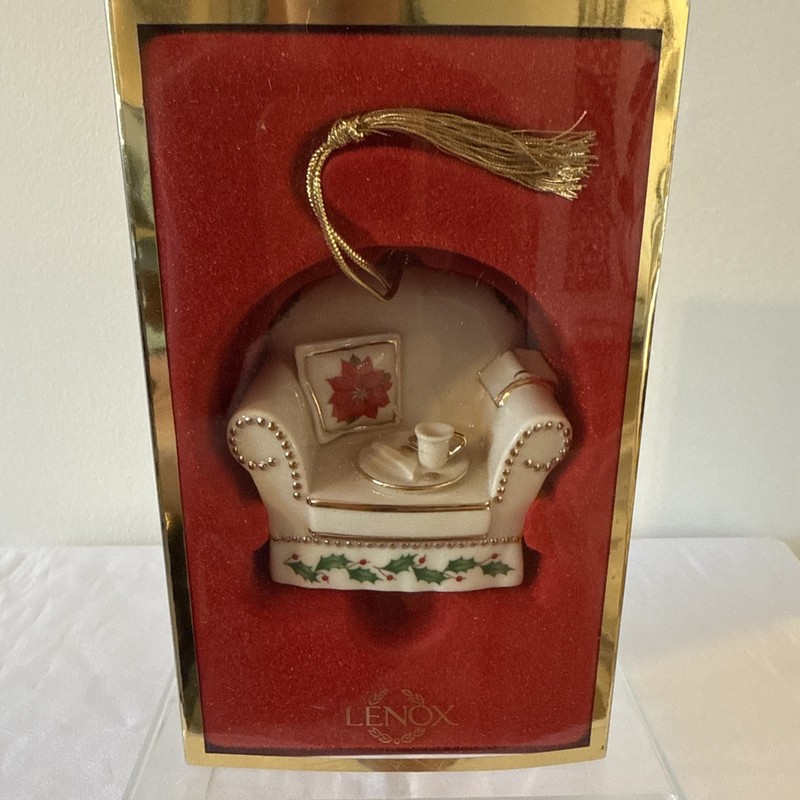Lenox Holiday Home Chair Poinsettia Christmas Gold Trim Ornament w/Box 6119093