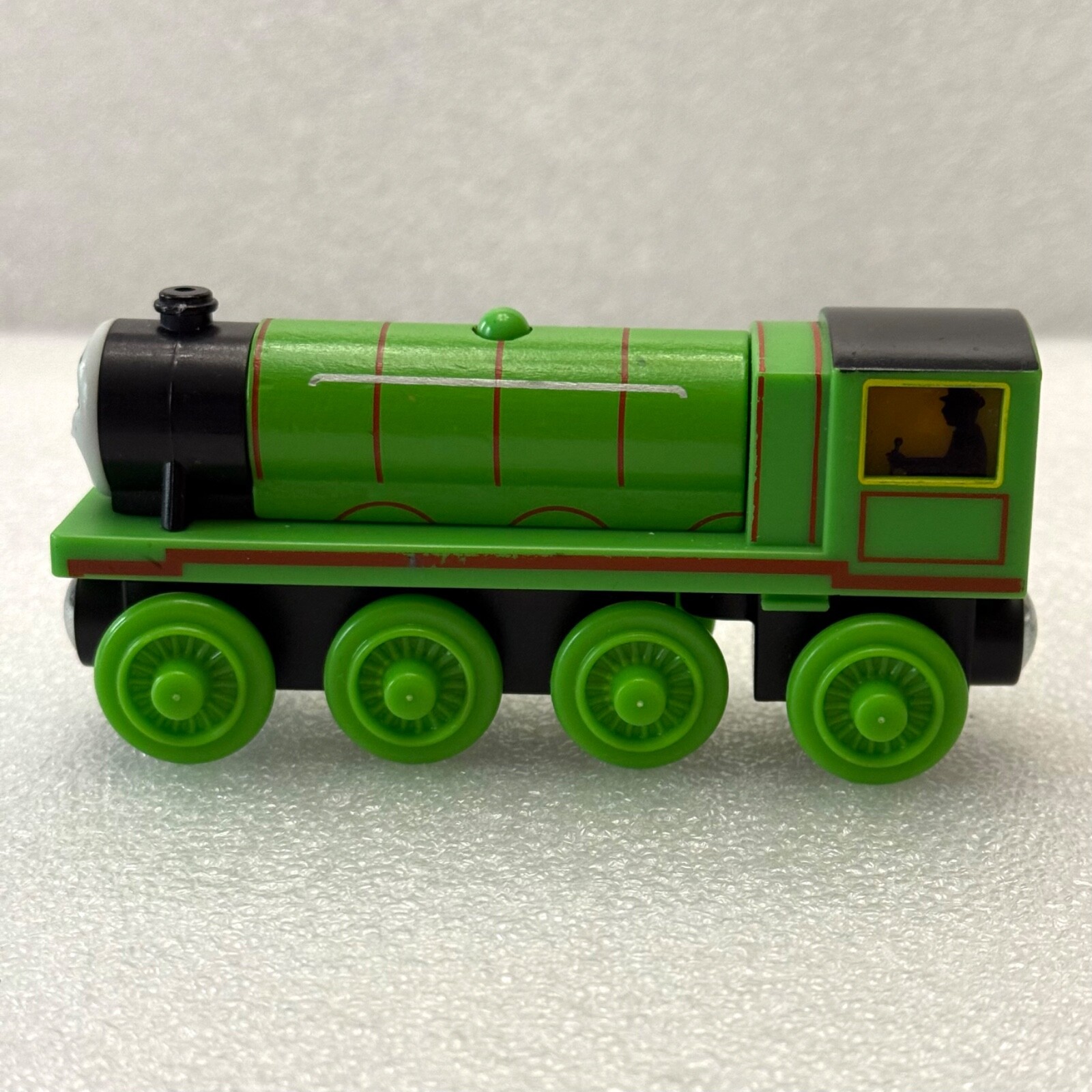 Foto 7 di 17