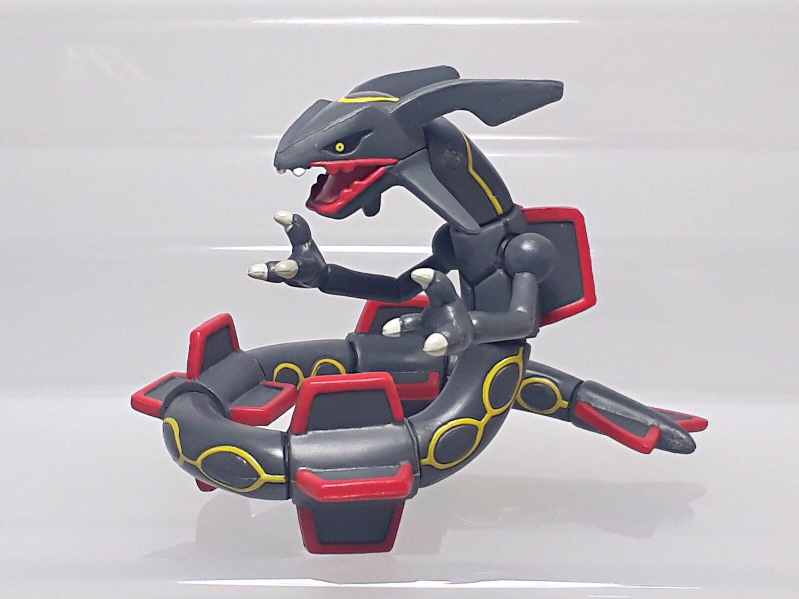 Black Shiny Rayquaza Pokemon Monster Collection Figure Takara Tomy G08 2.5in