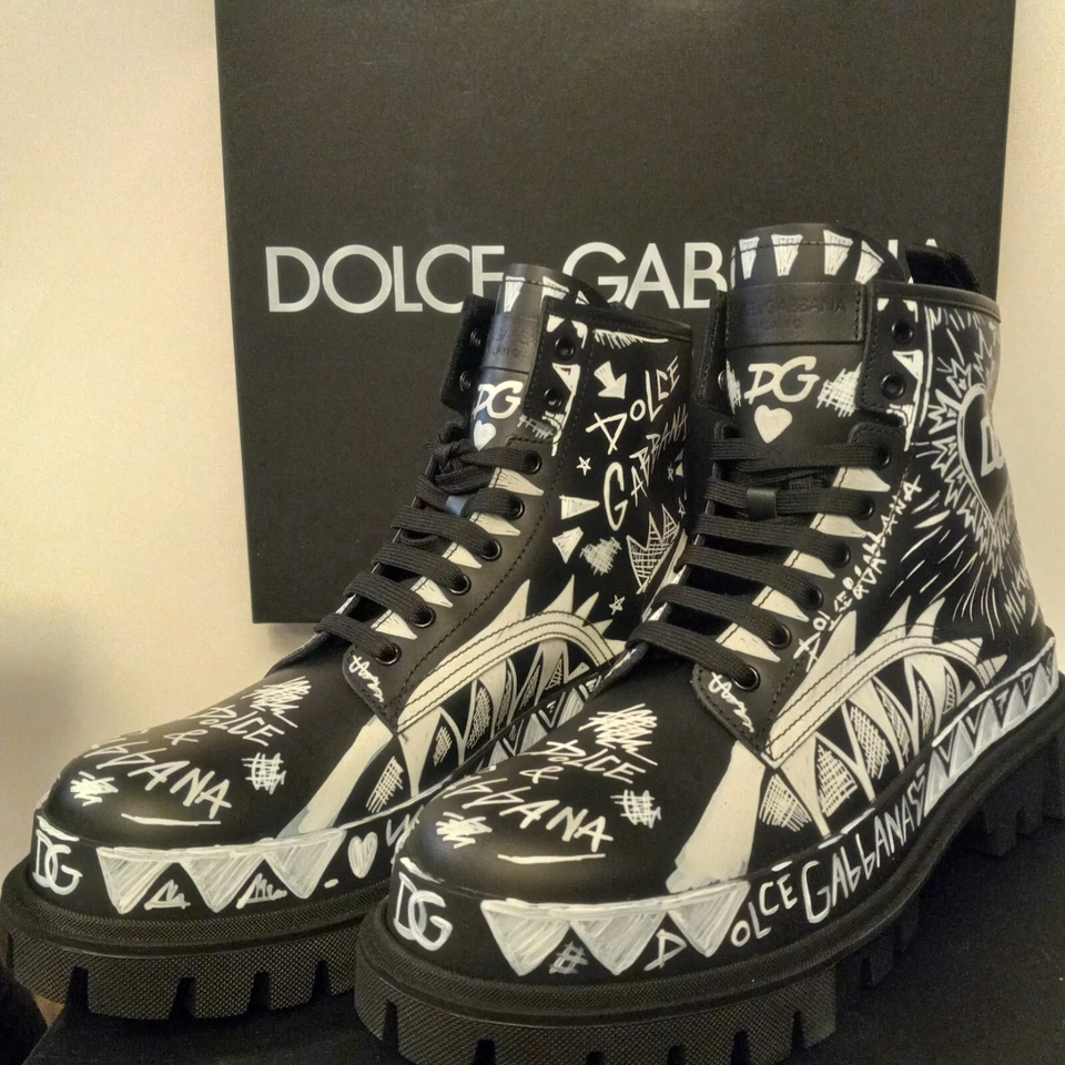 DOLCE & GABBANA Botas de trekking de cuero con estampado de graffiti Dolce & Gabbana Foto 2 de 4