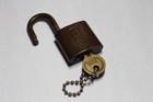 Vintage Hurd Detroit USA USN Navy All Brass Padlock and Key — photo 4