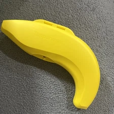 Tupperware 6167 6168 BANANA KEEPER Lunch Yellow Container - Free Shipping 