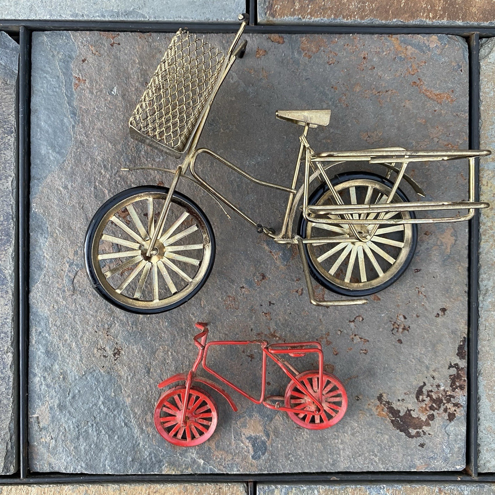 Lot 2 Mini Metal Brass Bikes Red Novelty Dollhouse Collectib