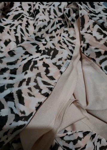 Calvin klein Blouse Chiffon Cheetah Print Size Small. - Bild 5 von 7