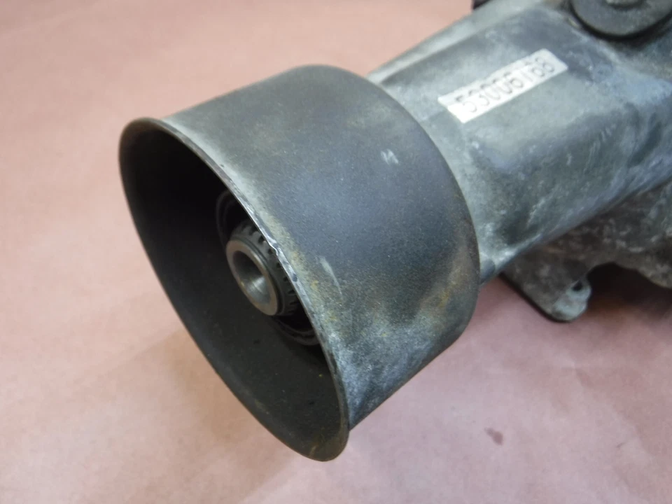 Jeep Cherokee XJ Comanche MJ 84-92 4 cilindros AX4 transmisión manual 2x2 OEM Foto 4 de 4