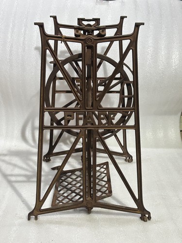 OLD VINTAGE PFAFF MANUAL FOOT PEDAL CAST IRON SEWING TABLE MACHINE STAND, TABLE - Picture 18 of 23