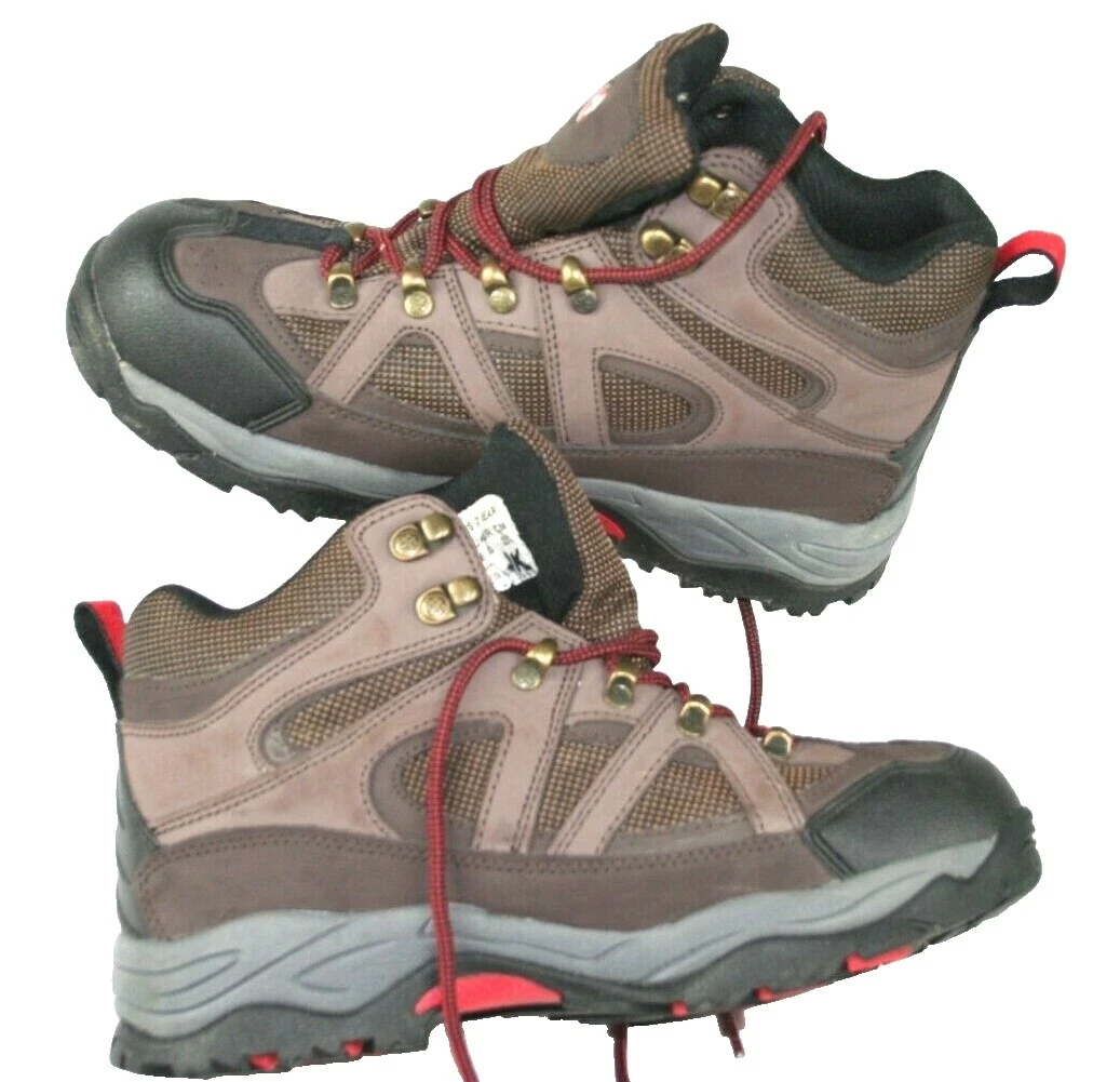 Brown SWISSGEAR Leather Boots for Men