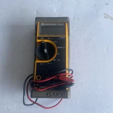 SQUARE D Multimeter WMM-23 with Protective case Working