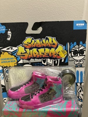 Keychain  Surfers Mini Fresh Kicks: Lace Venturas, Backpack Clip  Shoes
