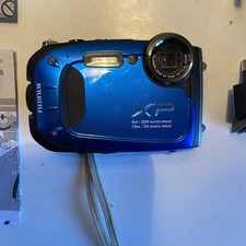 Fujifilm Finepix XP61 16.4mp Water & Shockproof Digital Camera Spares or Repair