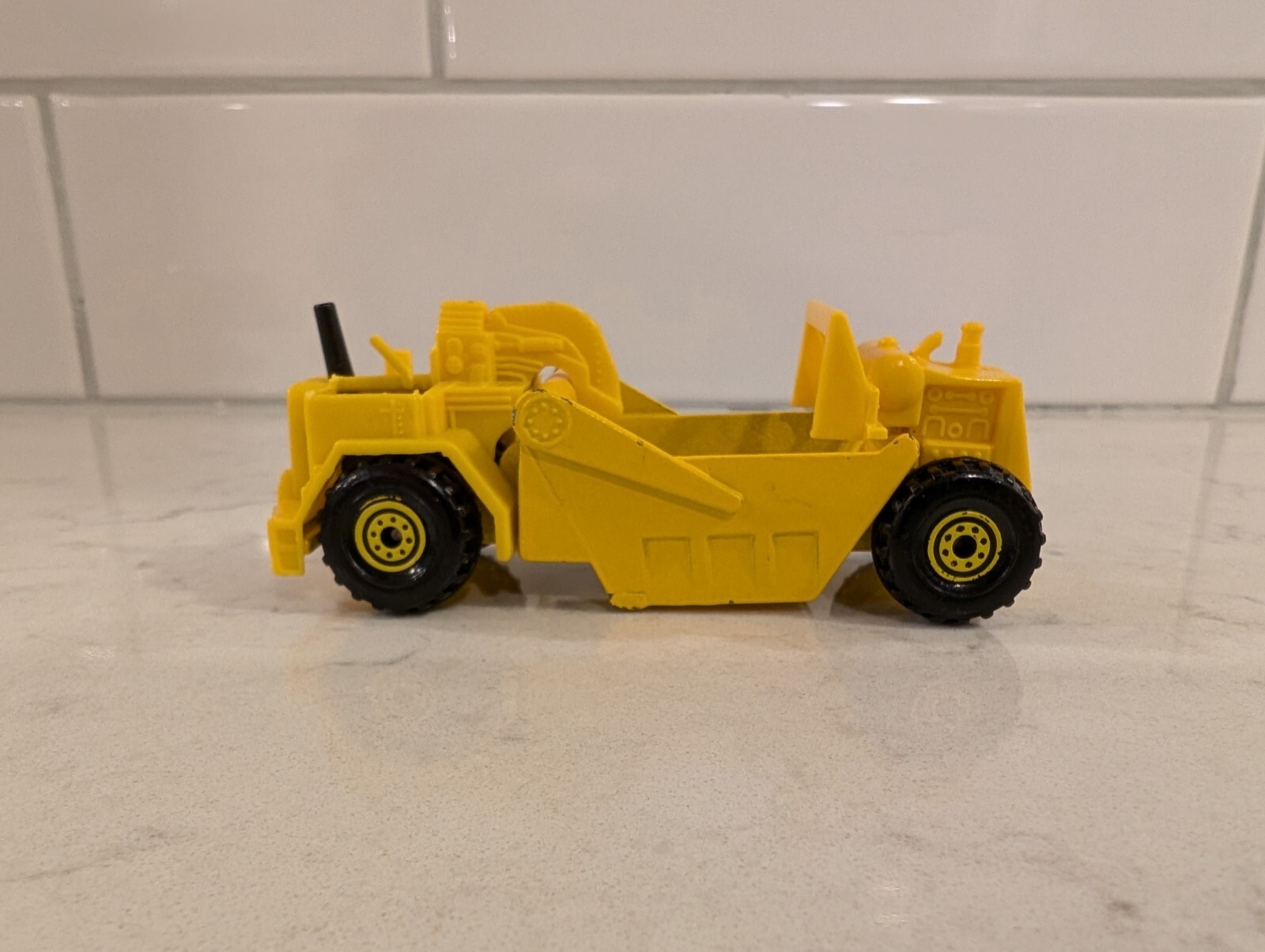 Picture 2 of 9