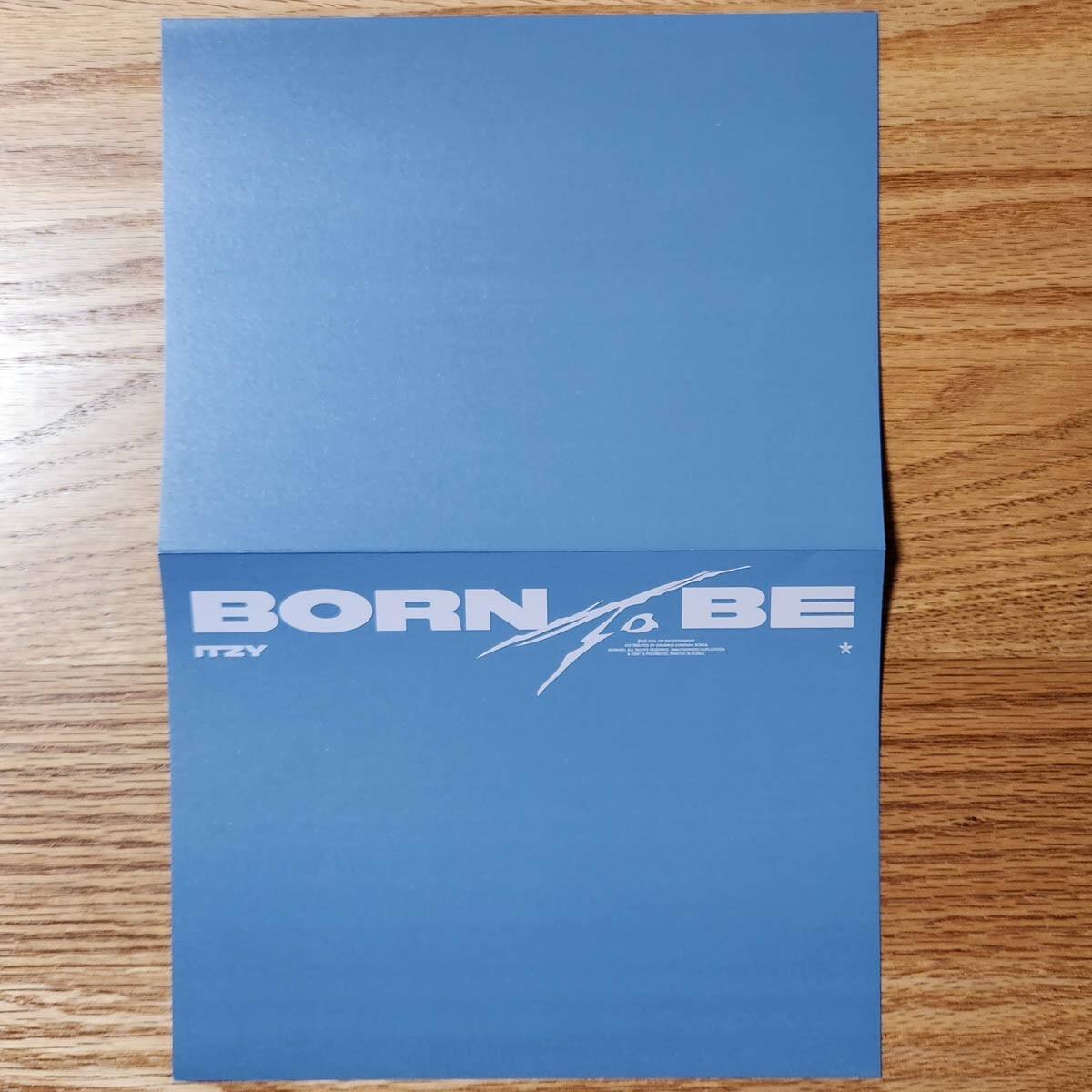 Ryujin Official Mini Poster Itzy Born To Be Mr. Vampire Ver