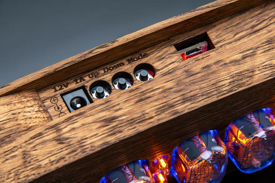IN-12 Nixie Tubes Clock in Brushed Oak Case GRA&AFCH UPS FAST DELIVERY 3-5 days - Image 3 of 4