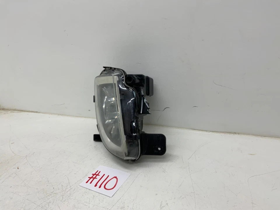 Оригинальные противотуманные фары со стороны пассажира для Volkswagen Jetta 2010–2011 2012 2013 2014 годов выпуска - Изображение 2 из 4