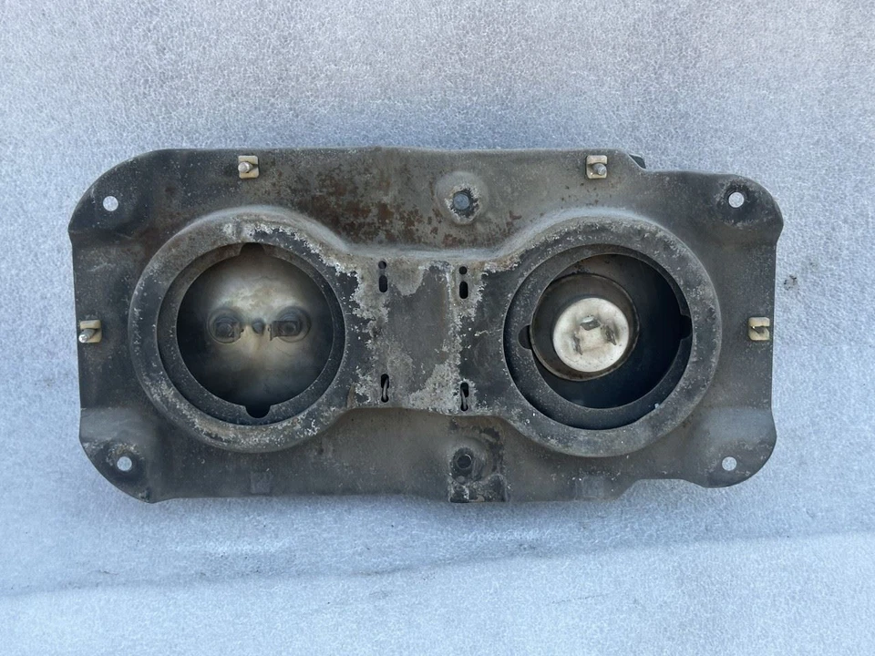 1979 HONDA ACCORD RIGHT PASSENGER SIDE HEADLIGHT HEADLAMP - Image 2 of 4