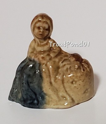 Wade England Nursery Rhymes Figurine Little Miss Muffet Canadian Series # 2
