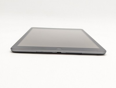 Apple iPad 8th Gen A2428 32 GB iOS 18.3.1 Space Gray Tablet For