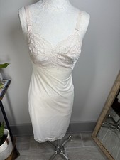 Baronet Lingerie Women s Average 32 - Pink Nightgown Slip Lace Bust Trim Vintage