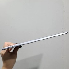 Apple iPad 6th Gen 32GB Wi-Fi - Pre-Owned, Battery 93%, White