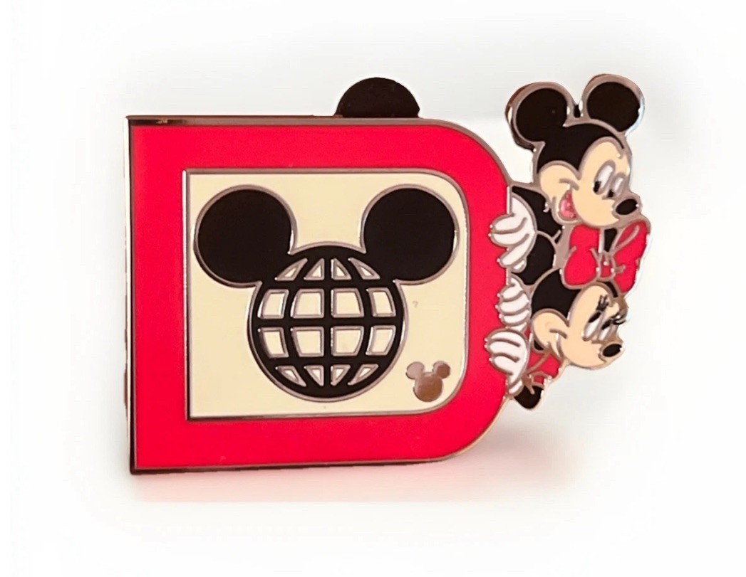 2025 Hidden Mickey Chaser Pin Mickey And Minnie Red Disney World D
