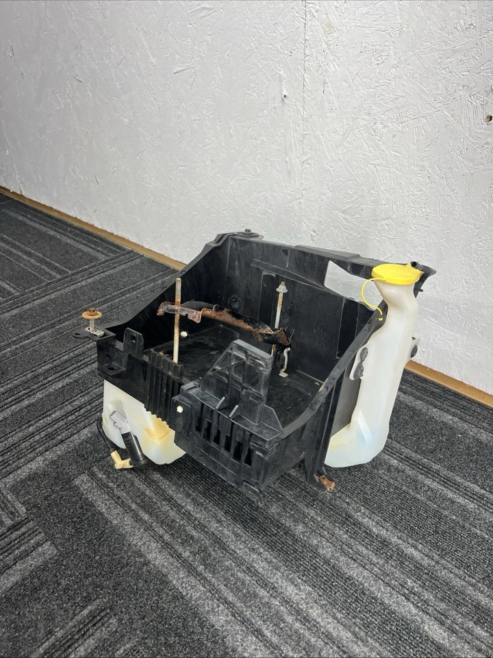 11-16 Ford F250 F350 6.7 Battery Tray Windshield Washer Fluid Tank Reservoir OEM - Image 2 of 4